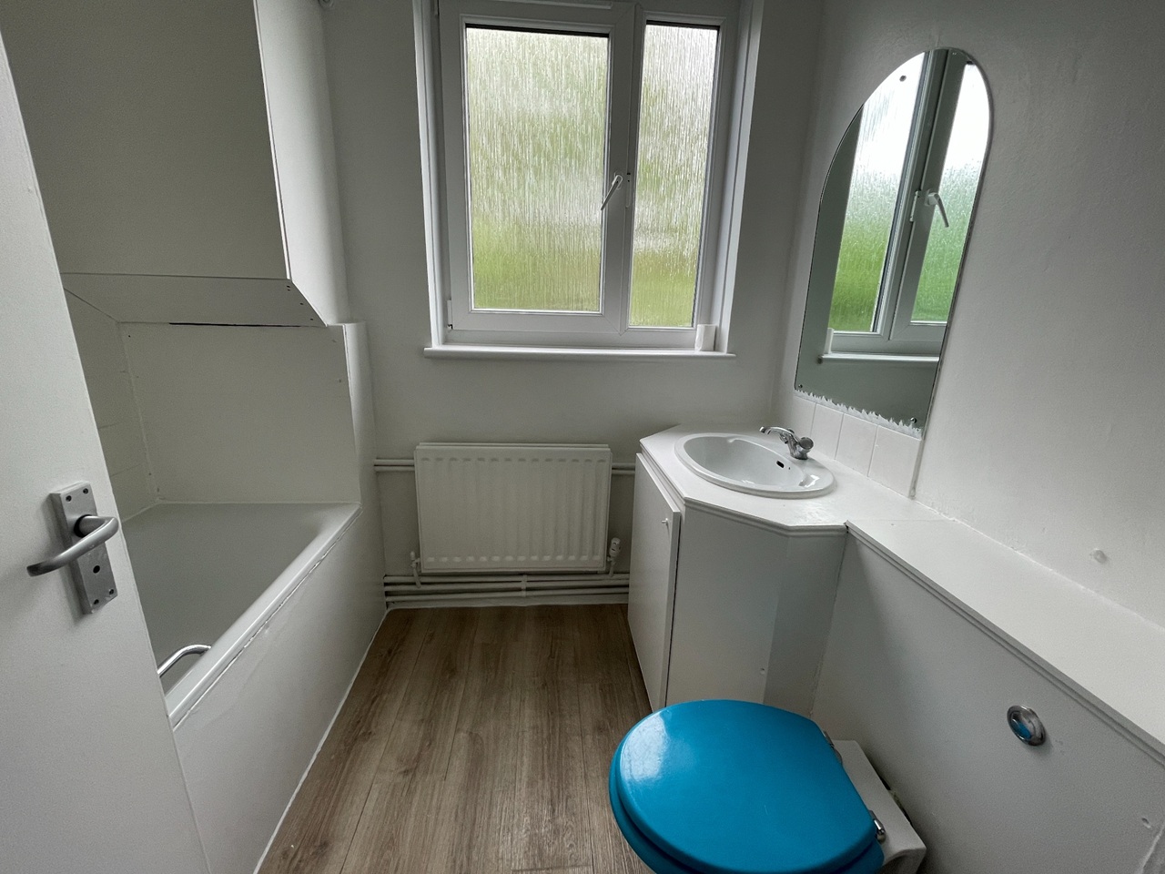 Additional image 10 of Room in a Shared Flat, Blomfield Court, SW11, N1 7GU