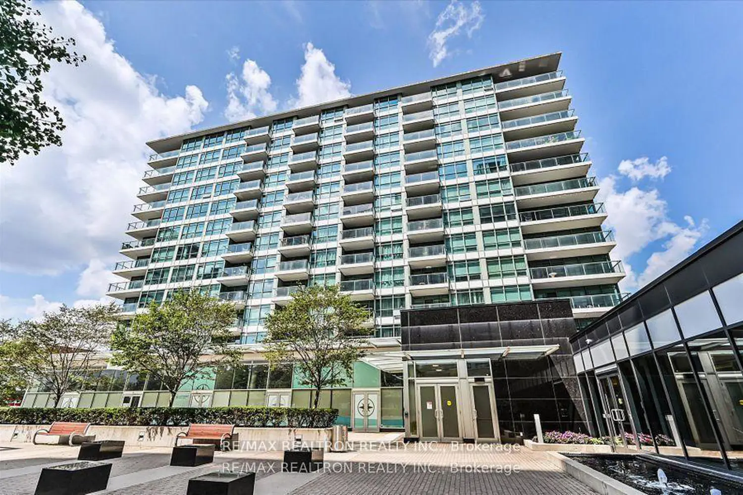 15 Singer Court 1110