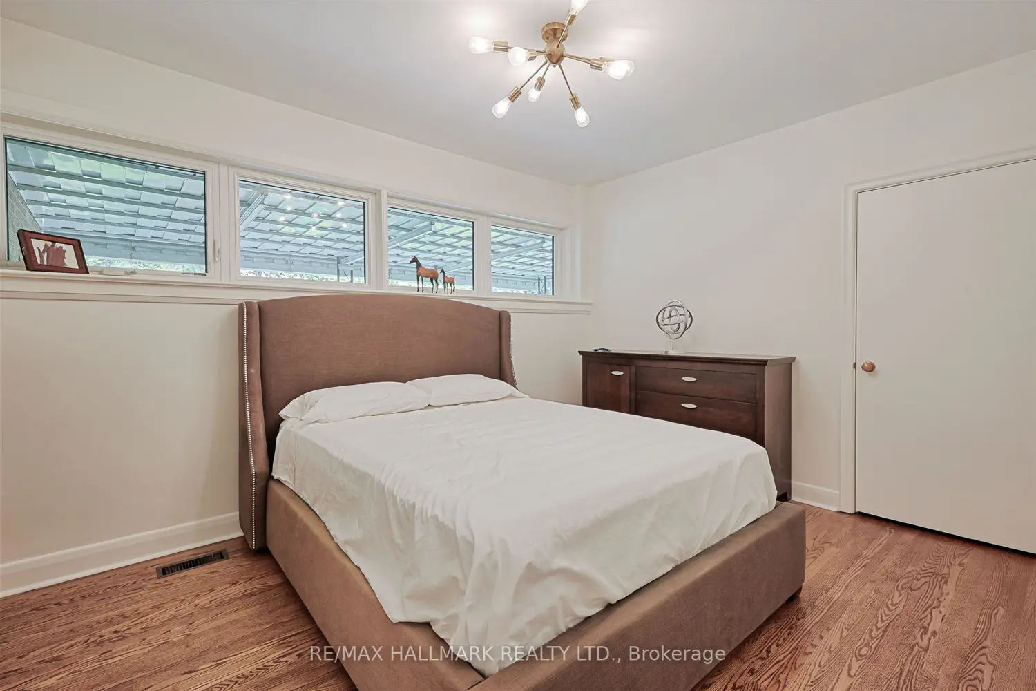 Additional image 13 of 1616 Islington Avenue