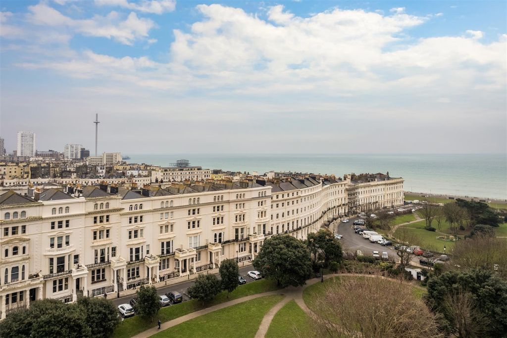 Additional image 26 of 4 bed flat for salePalmeira Square, Hove BN3