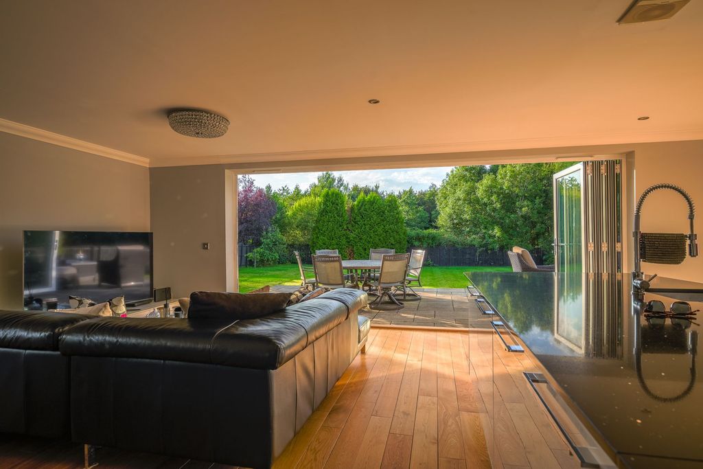 Additional image 2 of 6 bed detached house for saleHamilton Way, East Whitburn EH47