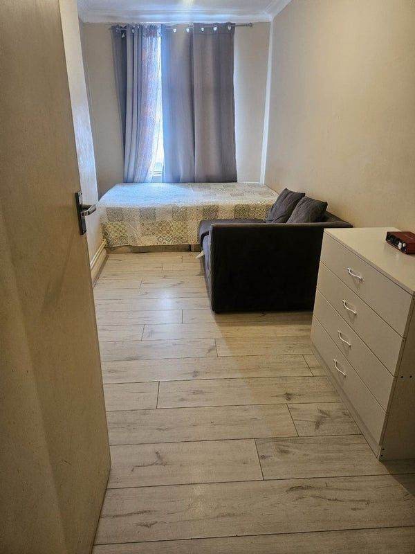 Additional image 2 of Room in a Shared House, Bethnal Green Road, E2, N1 7GU