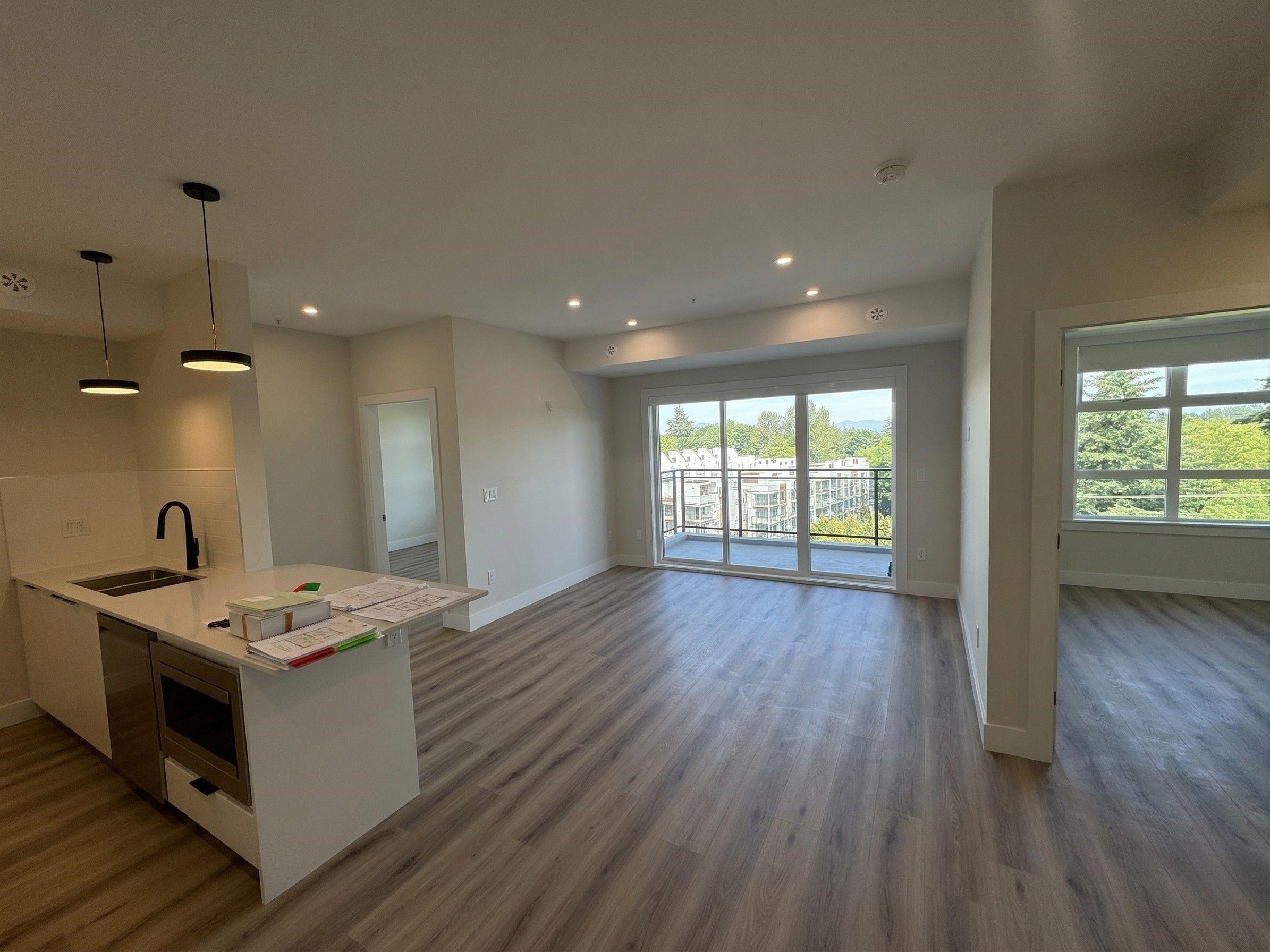 506-6285 King George Boulevard, Surrey, BC, V3X 0L3