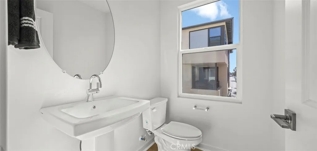 Additional image 10 of 107 Laxore, Anaheim, CA 92804