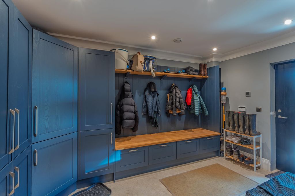 Additional image 4 of 6 bed detached house for saleSwindon Road, Malmesbury, Wiltshire SN16
