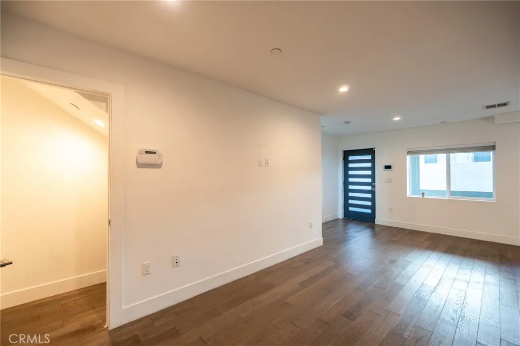 Additional image 7 of 6810 Simpson Ave Unit 2, North Hollywood, CA 91605