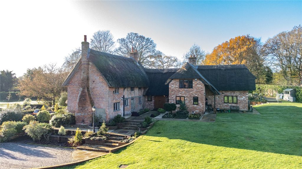 5 bed equestrian for saleMarsh Lane, Curridge, Thatcham, Berkshire RG18