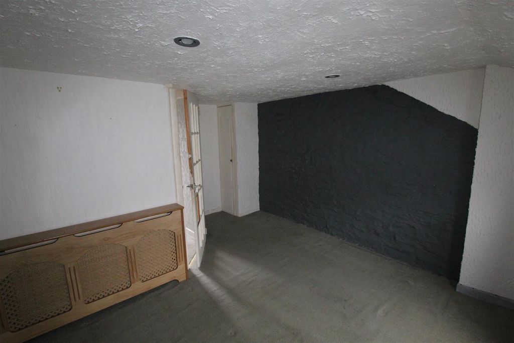 Additional image 15 of 1 bed flat for saleChurch Street, Tregaron, Nr Lampeter SY25