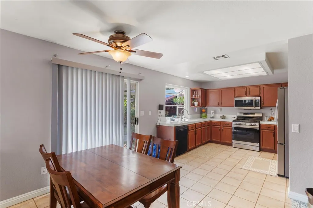 Additional image 12 of 958 Stratford Way, Hemet, CA 92545