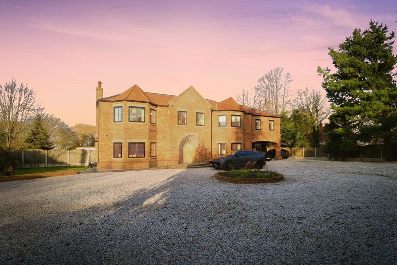 Additional image 2 of 6 bed detached house for saleMain Road, Camerton HU12