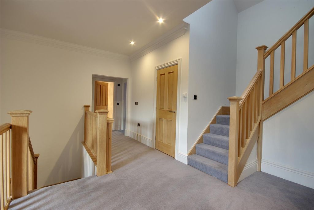 Additional image 15 of 4 bed detached house for salePark Lane, Swanland HU14