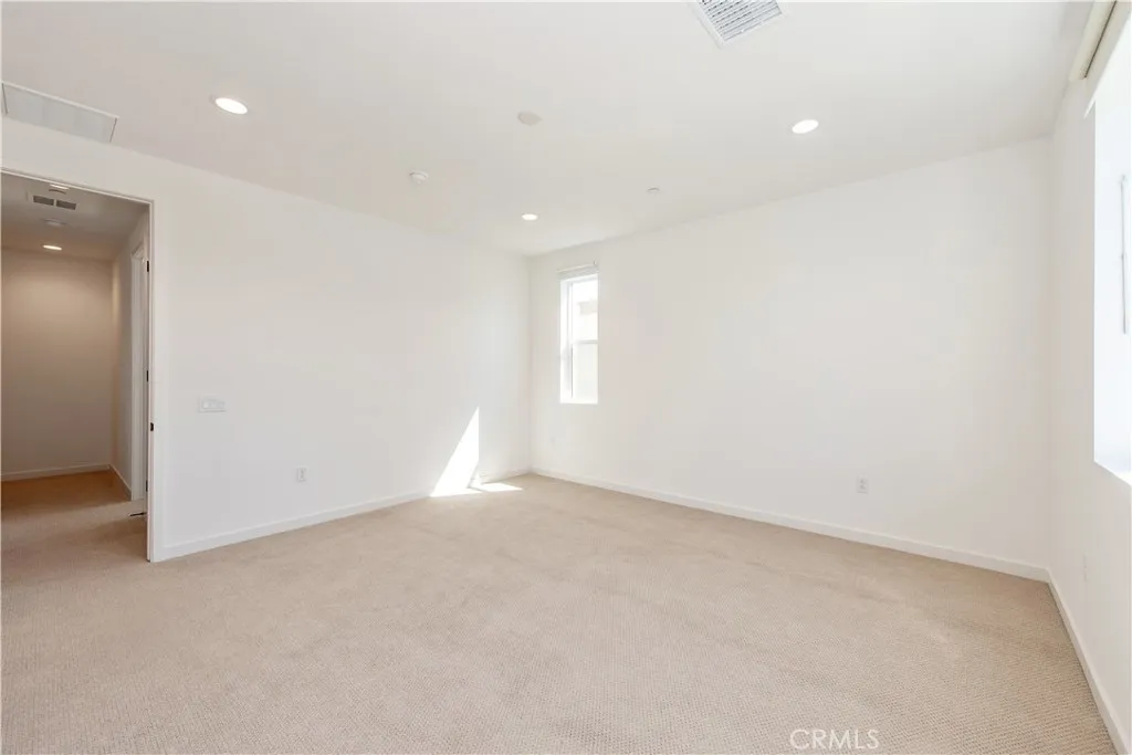 Additional image 16 of 105 Culture, Irvine, CA 92618