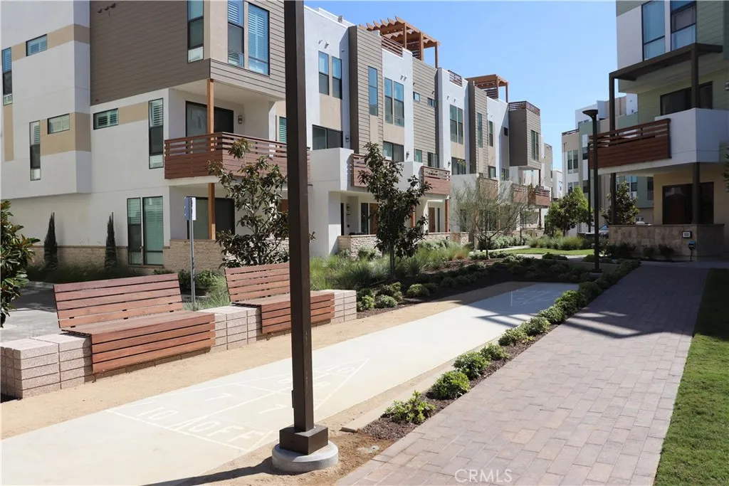 Additional image 27 of 684 Malibu, Costa Mesa, CA 92627