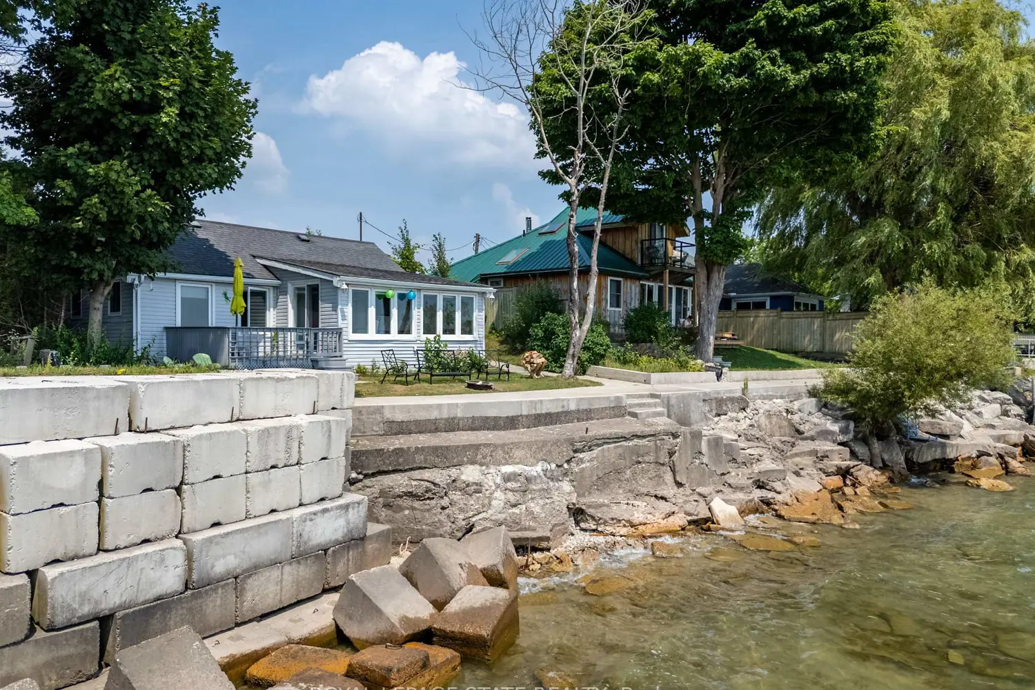 Additional image 5 of 2110 Lakeshore Road