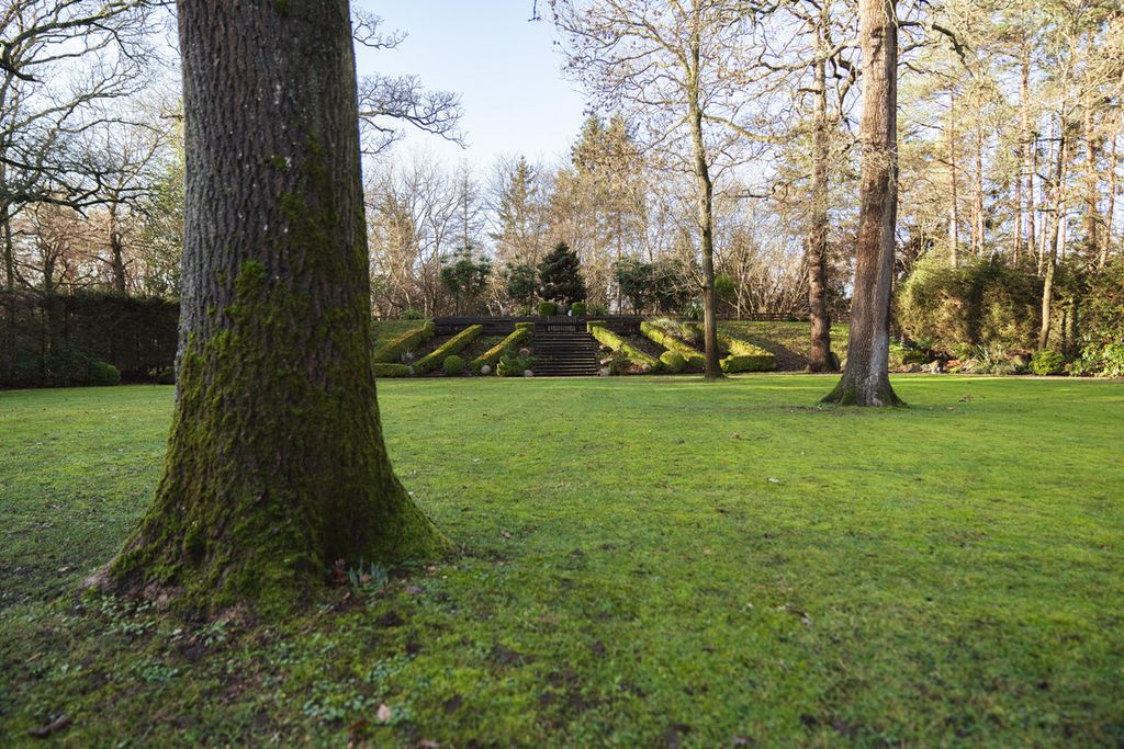 Additional image 19 of 9 bed detached house for saleSlade Oak Lane, Gerrards Cross SL9