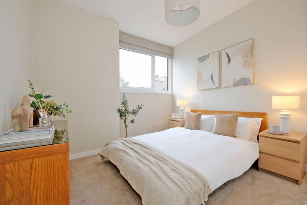 Additional image 10 of Top Floor 46 Esslemont Avenue, Rosemount, Aberdeen, AB25 1SQ