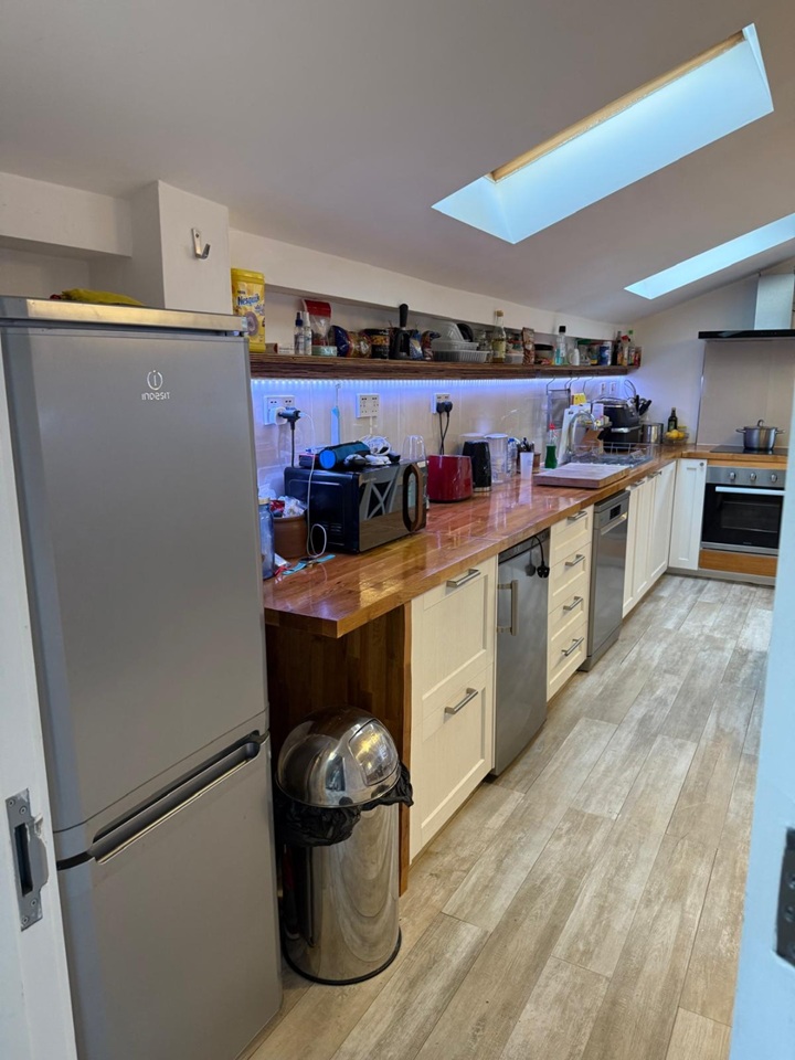 Additional image 2 of 1 Bed Flat, Battersea Park Road, SW11, N1 7GU