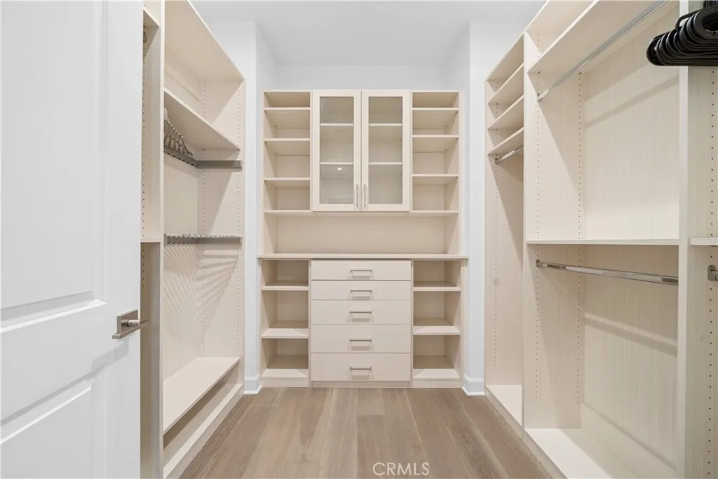 Additional image 24 of 114 Guinness, Irvine, CA 92620