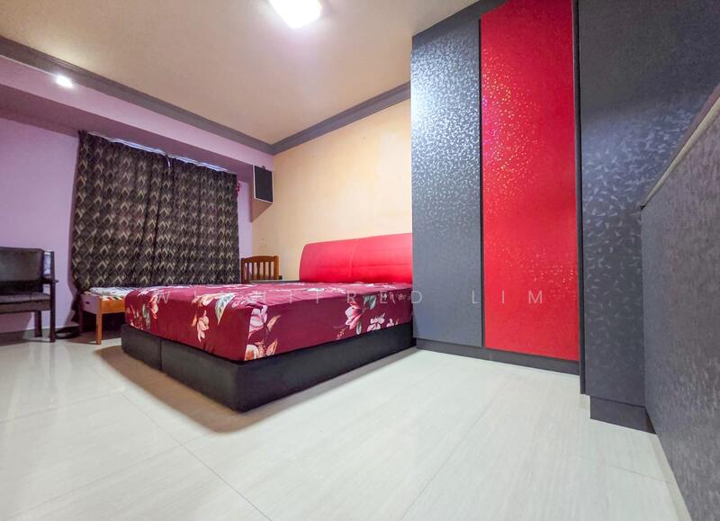 Additional image 6 of 987C Buangkok Green