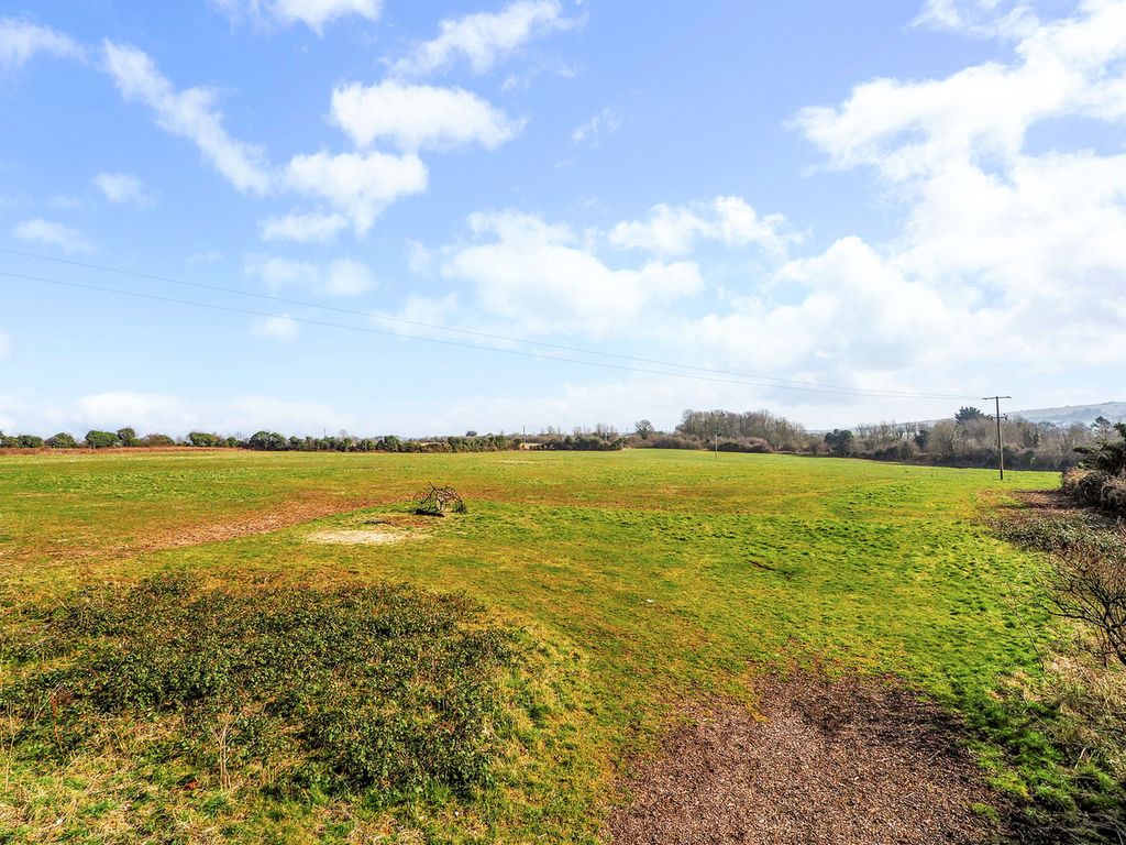Additional image 3 of 5 bed property for saleGomeldon, Salisbury SP4