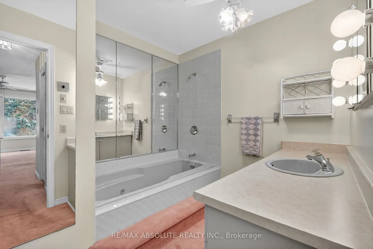 Additional image 11 of 18 Pine Needles Court