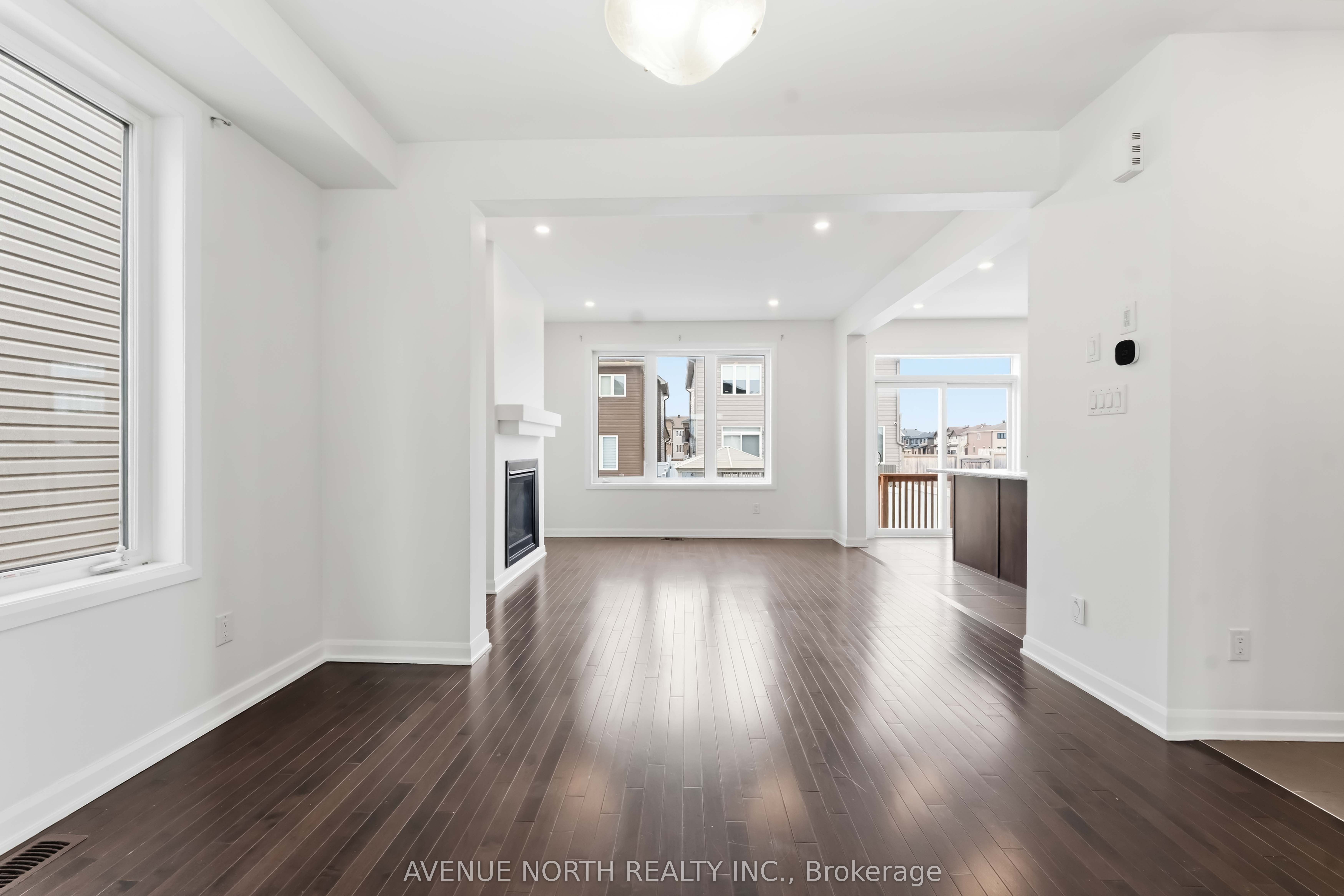 Additional image 4 of 2082 Caltra Crescent, Ottawa, ON, K2J 6V4