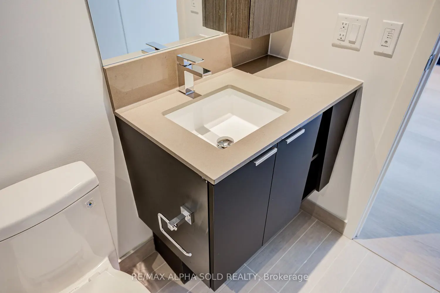 Additional image 15 of 3883 Quartz Road 2108