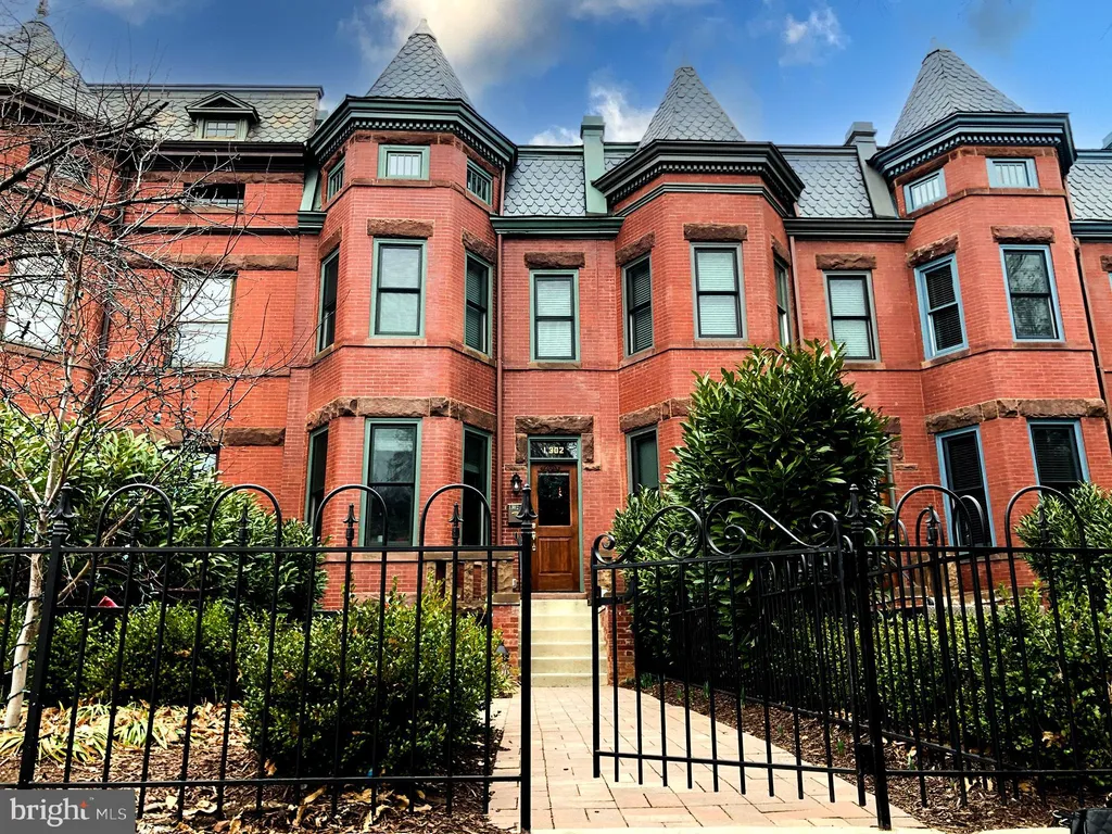 Additional image 3 of 1302 E Capitol Street NE Unit B, Washington, DC 20003