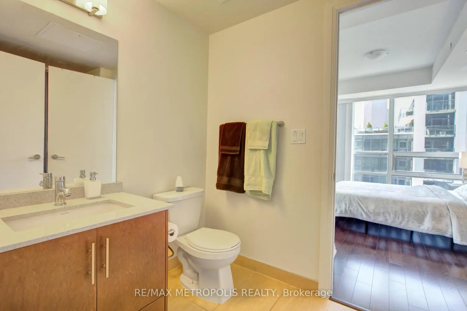 Additional image 10 of 460 Adelaide Street 2015
