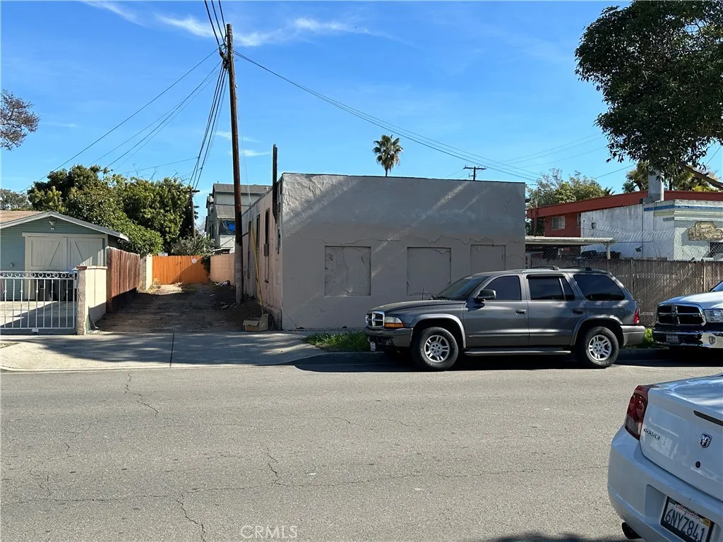 Additional image 4 of 1429 W 5th St, Santa Ana, CA 92703