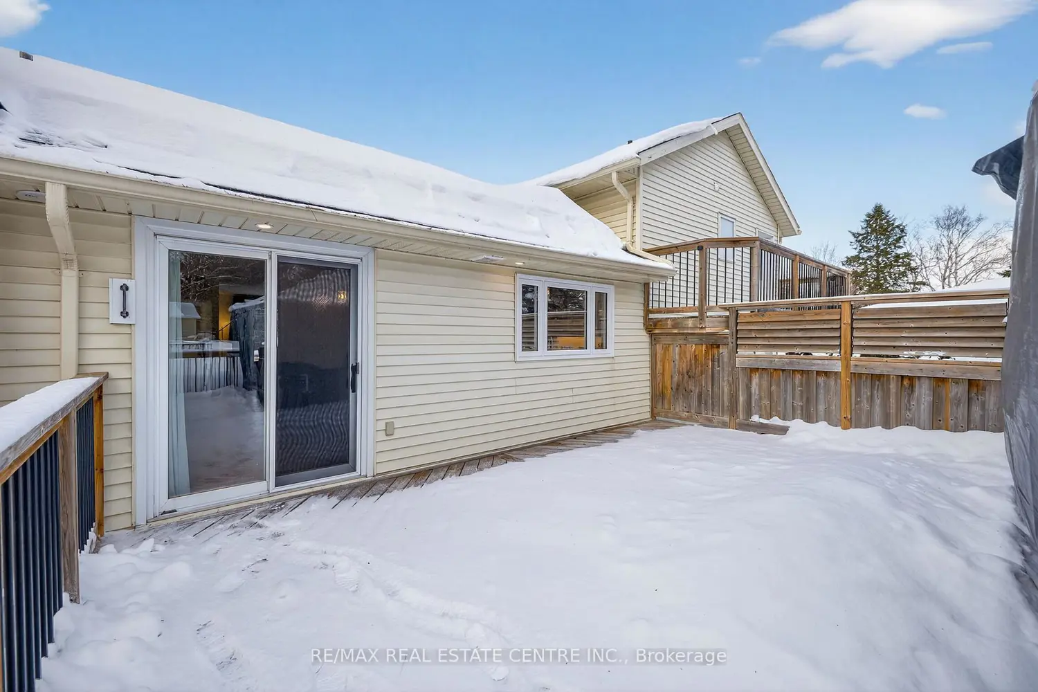 Additional image 16 of 28 Starrview Crescent