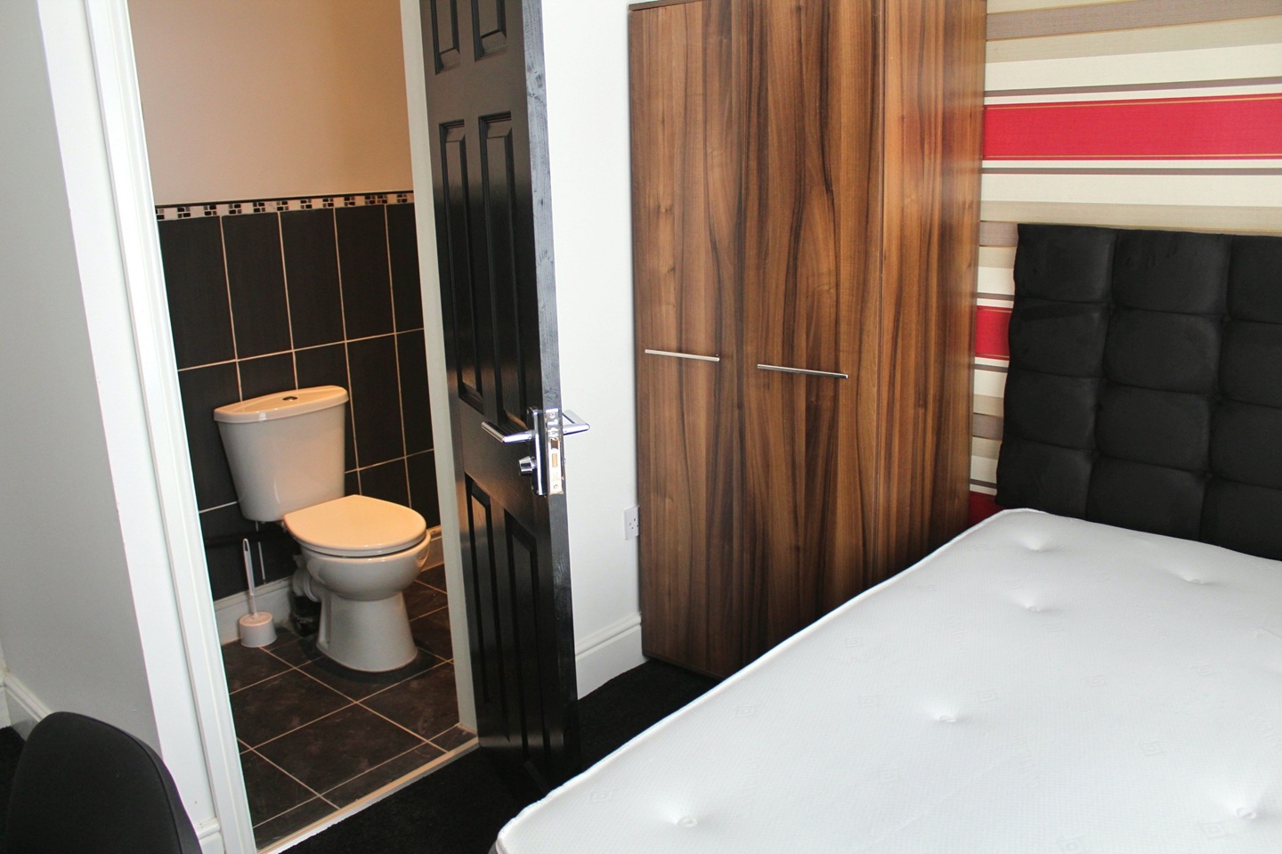 Additional image 12 of 3 Bed End Terrace, Deyne St, M6, N1 7GU