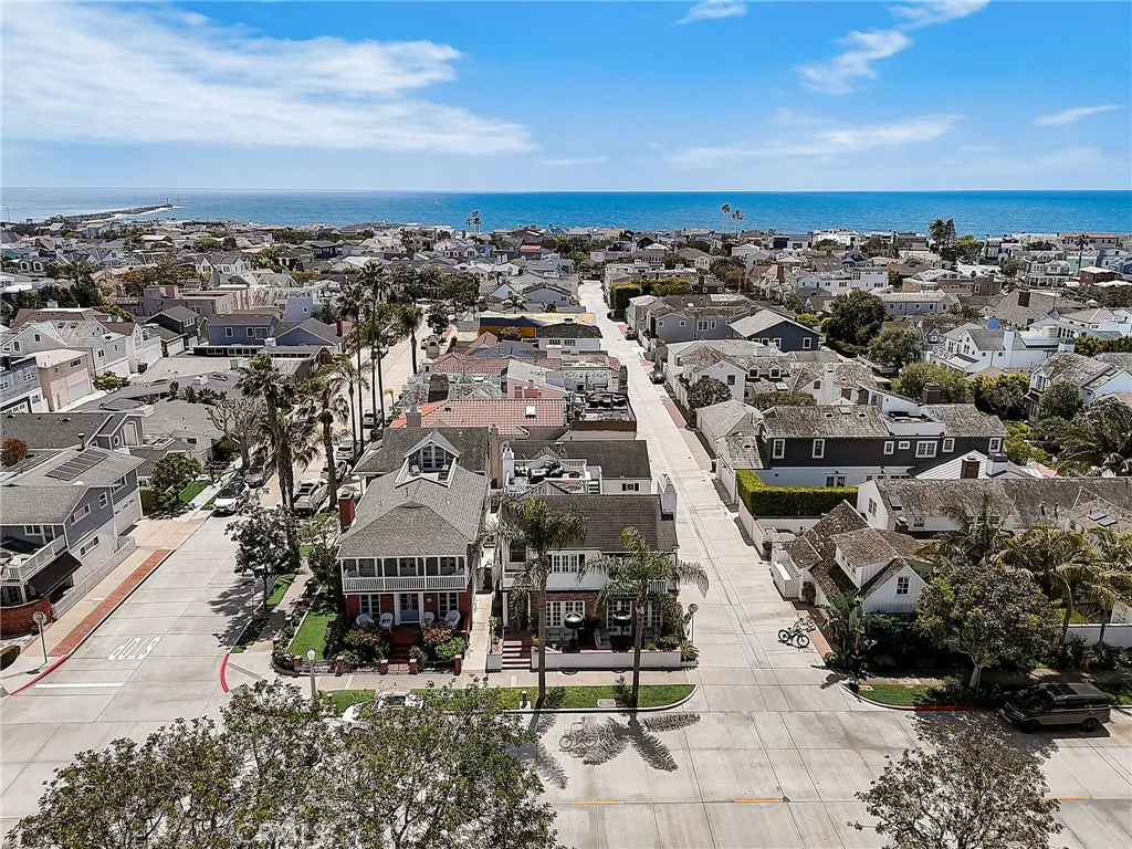 Additional image 139 of 2025 E Balboa Blvd, Newport Beach, CA 92661