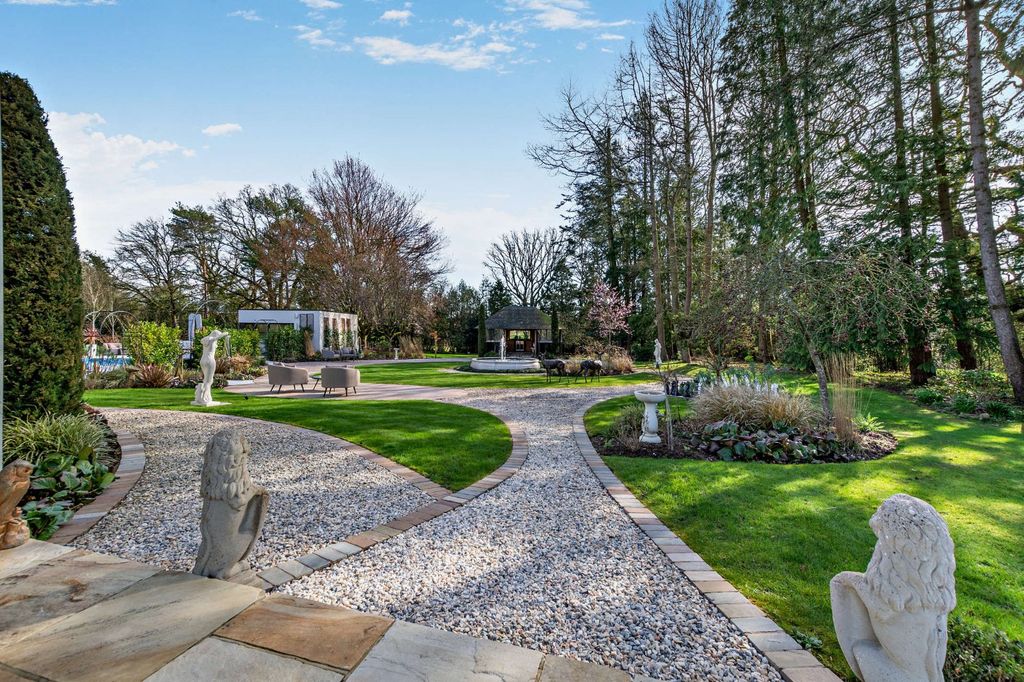 Additional image 29 of 7 bed detached house for saleClearwater Lane, Haywards Heath, West Sussex RH16