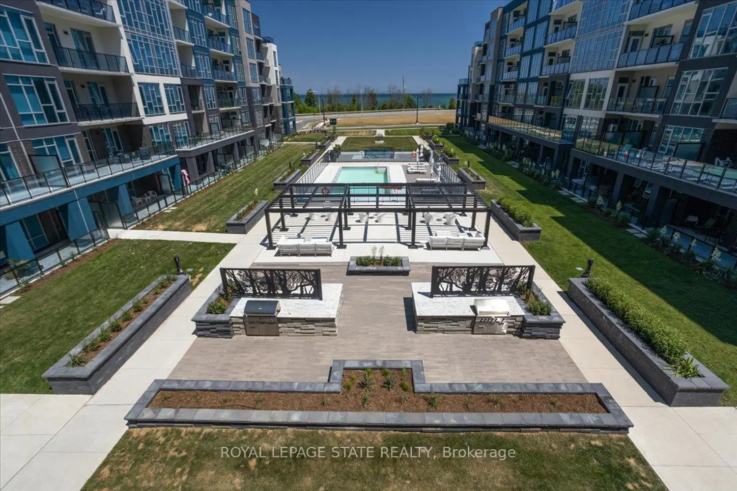 Additional image 17 of 16 Concord Place 150