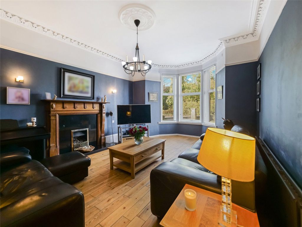 Additional image 2 of 4 bed semi-detached house for saleWellshot Drive, Cambuslang, Glasgow, South Lanarkshire G72