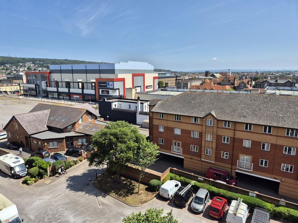 Additional image 10 of 2 bed flat for saleCarlton Mansions South, Beach Road, Weston-Super-Mare BS23