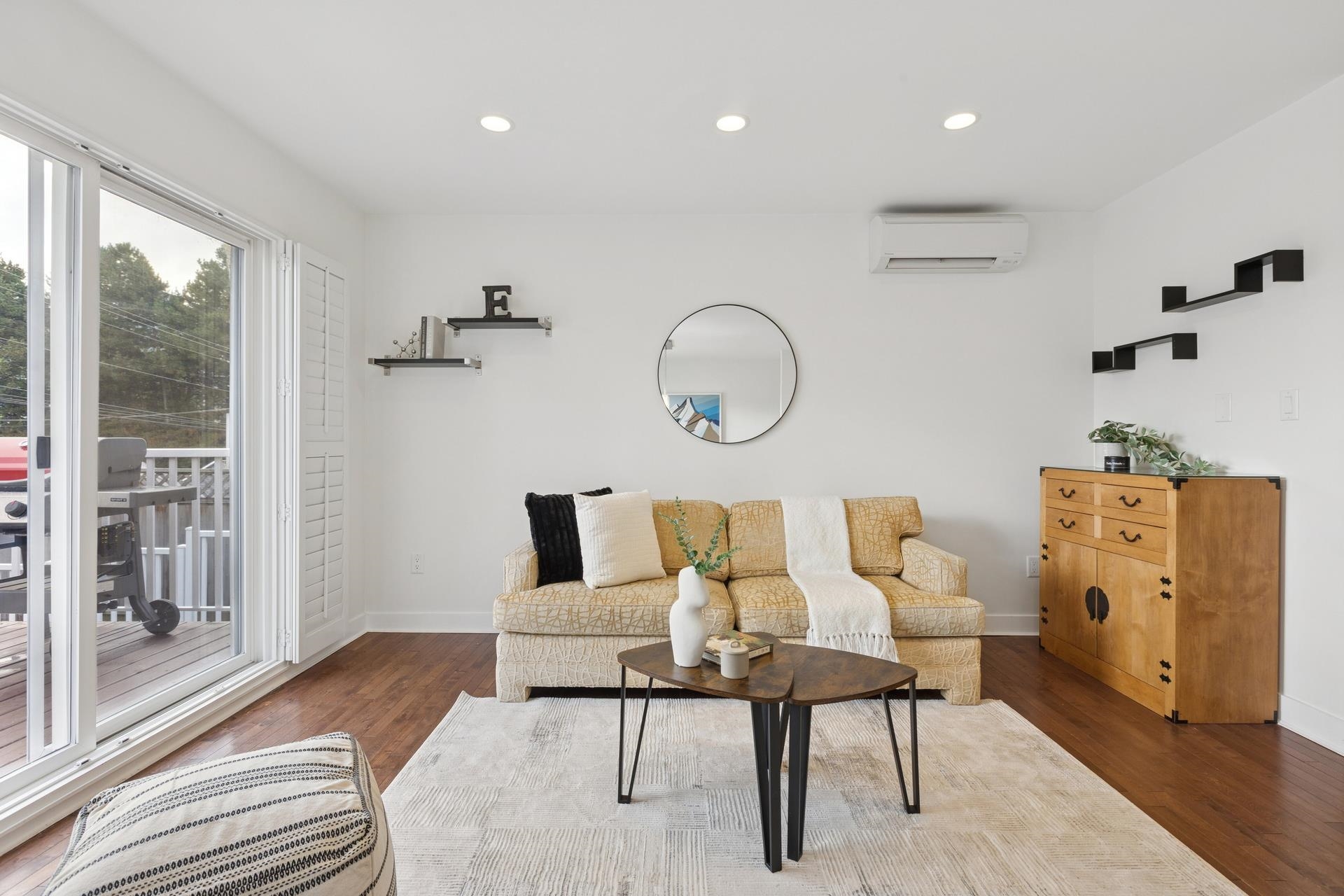 Additional image 6 of 205 18th Street E, North Vancouver, BC, V7L 2X7
