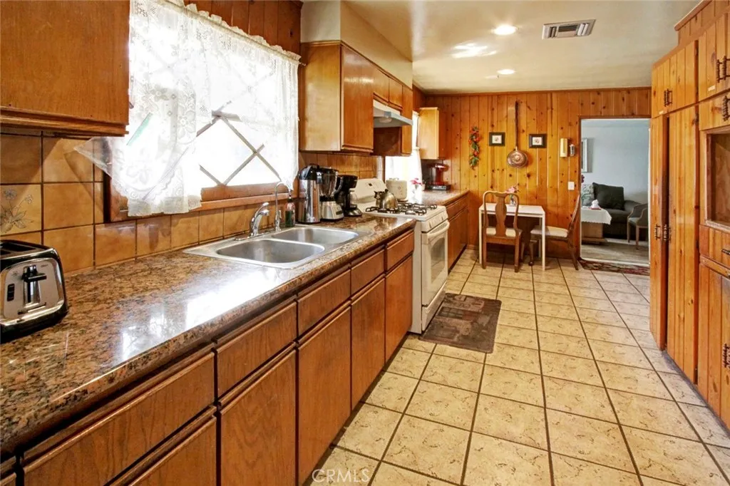 Additional image 34 of 8315 Sparton Ave, Panorama City, CA 91402