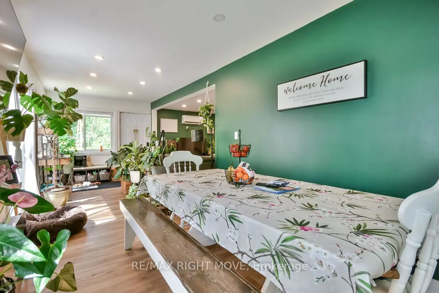 6896 Pentland Lane photo 4