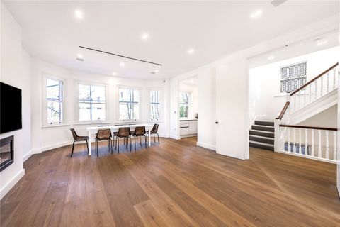 Primary image of Frognal Lane, Hampstead, London NW3
