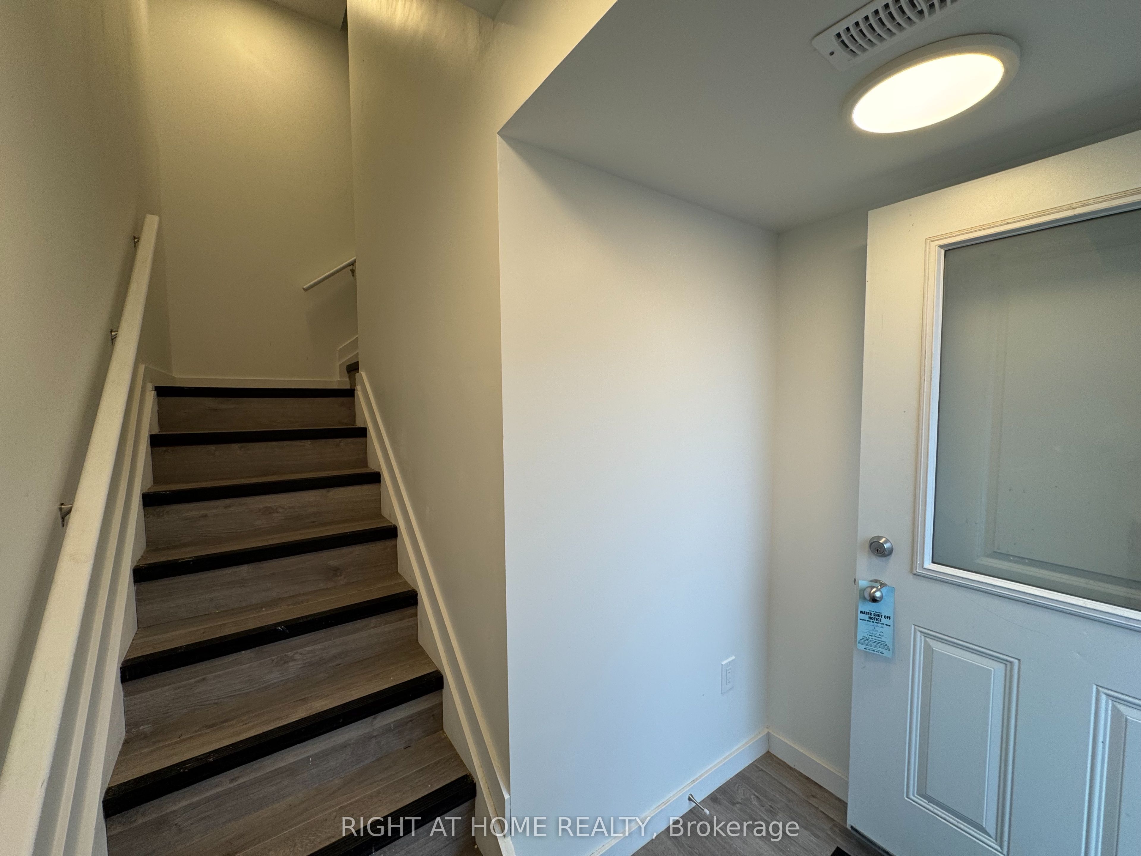 Additional image 3 of (MAIN)-127 Highriver Trail, Welland, ON, L3C 0H6