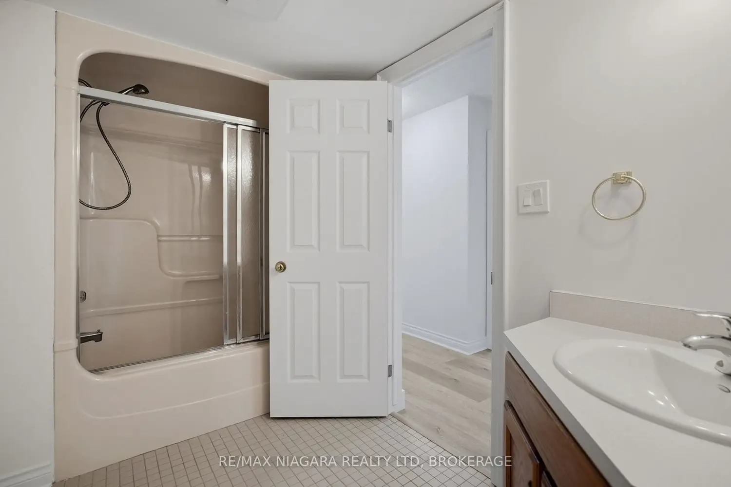 Additional image 16 of 250 Linwell Road 202