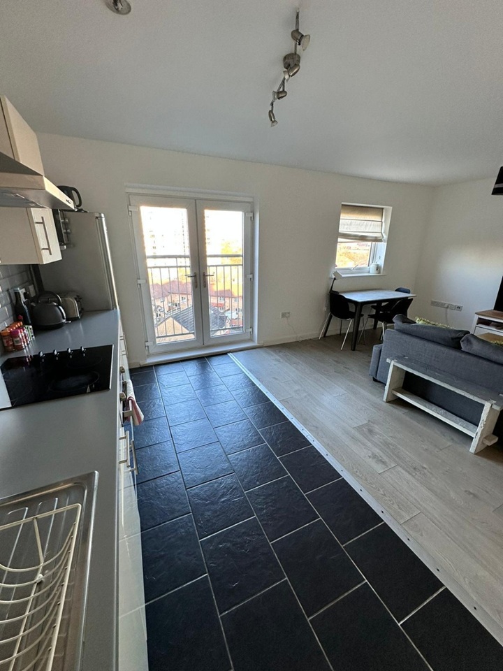 Additional image 9 of 2 Bed Flat, Delta Point, M3, N1 7GU