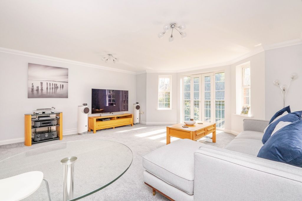 Additional image 2 of 2 bed flat for saleGoring Court, Bramber Road, Steyning, West Sussex BN44
