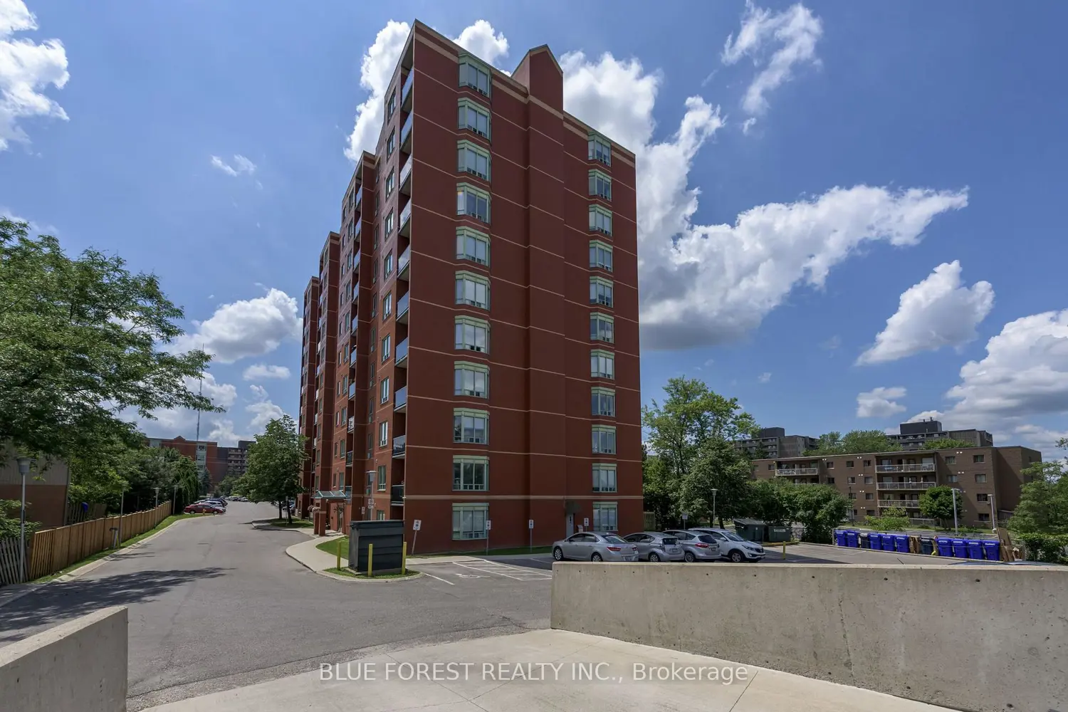 76 Base Line Road 1105 photo 2