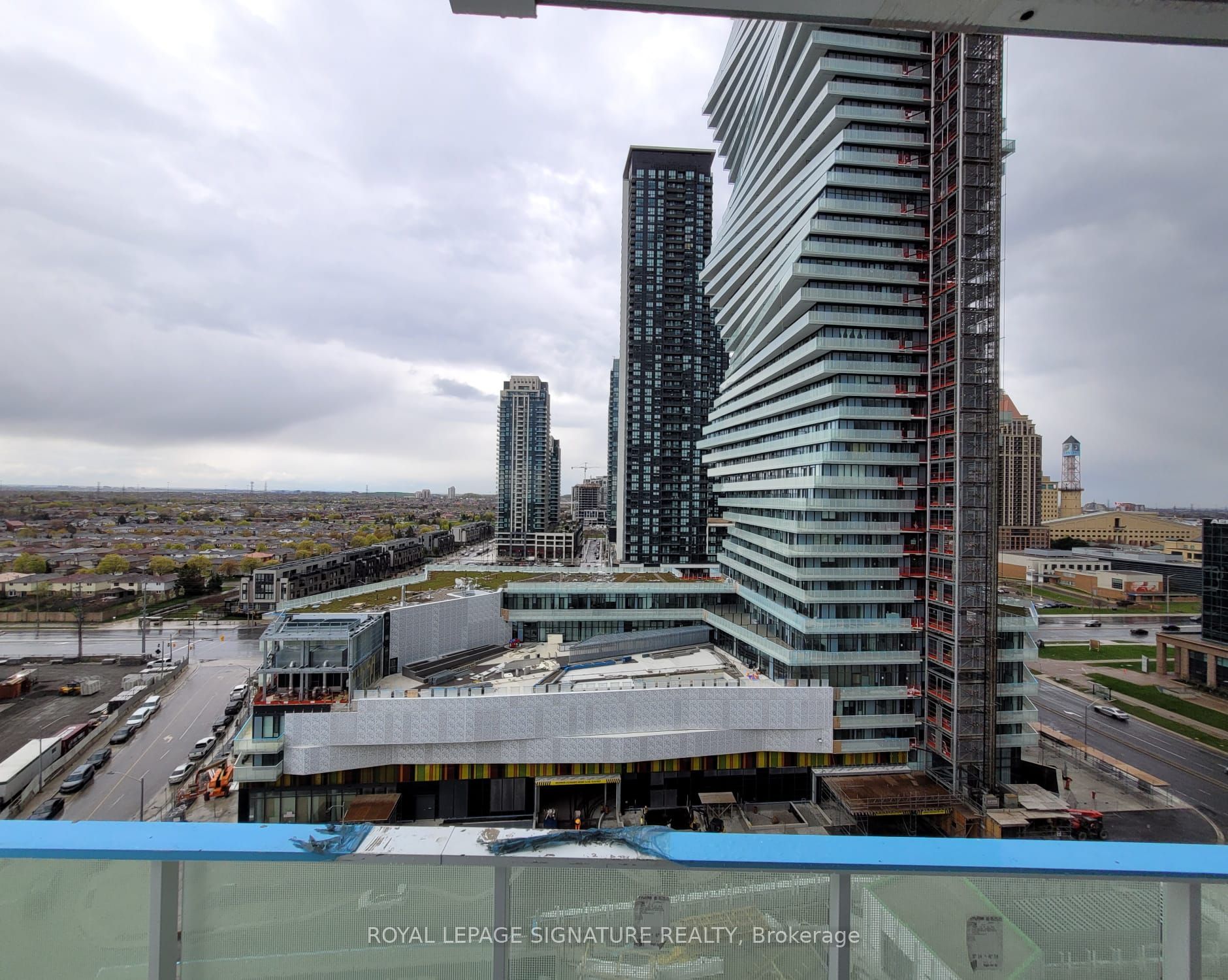 1111-3883 Quartz Road, Mississauga, ON, L5B 4M6
