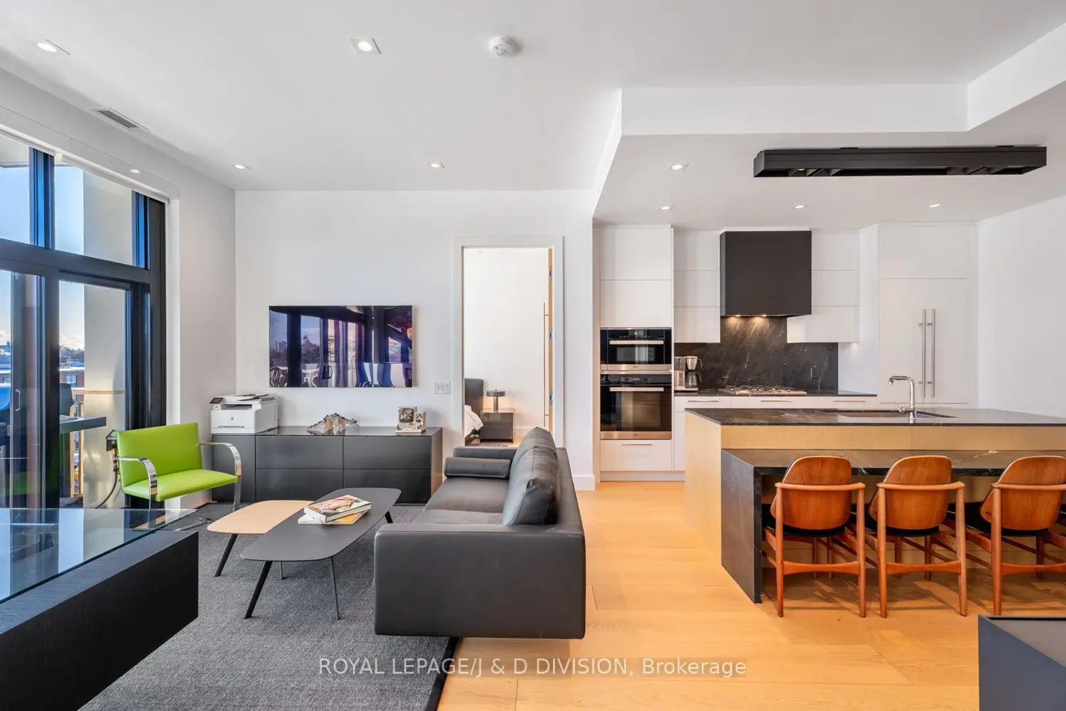 Additional image 6 of 1 Strathgowan Avenue 710