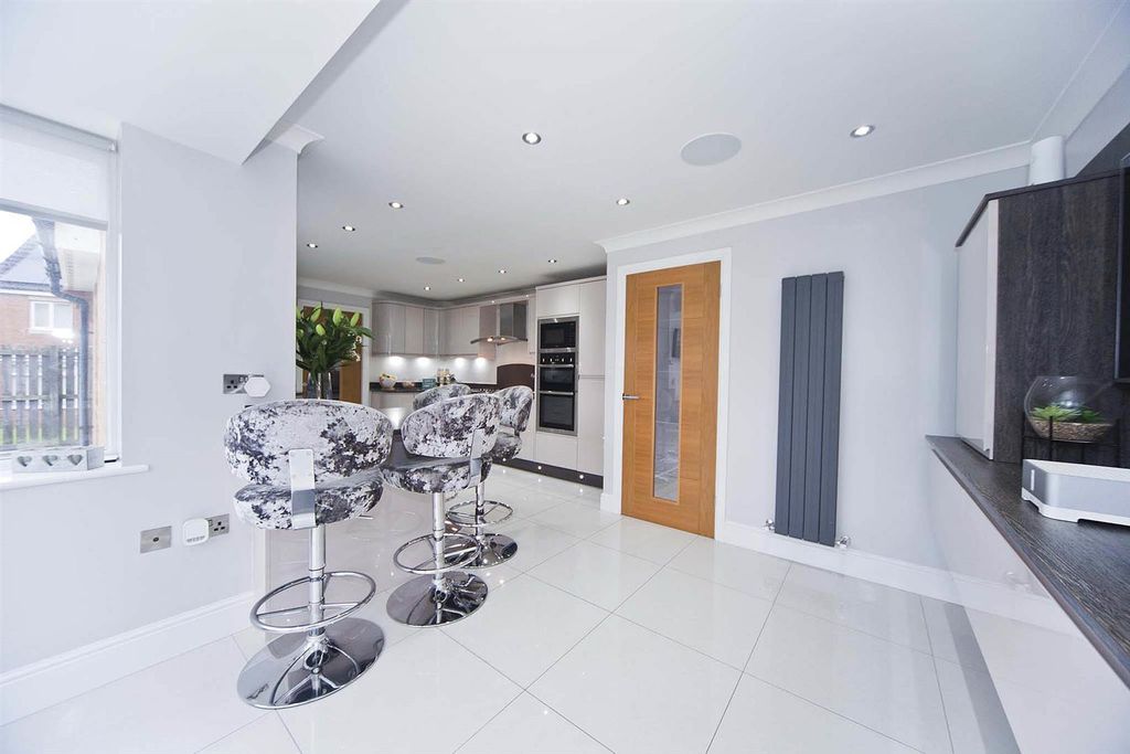 Additional image 8 of 6 bed detached house for saleKingfisher Close, Hartlepool TS26