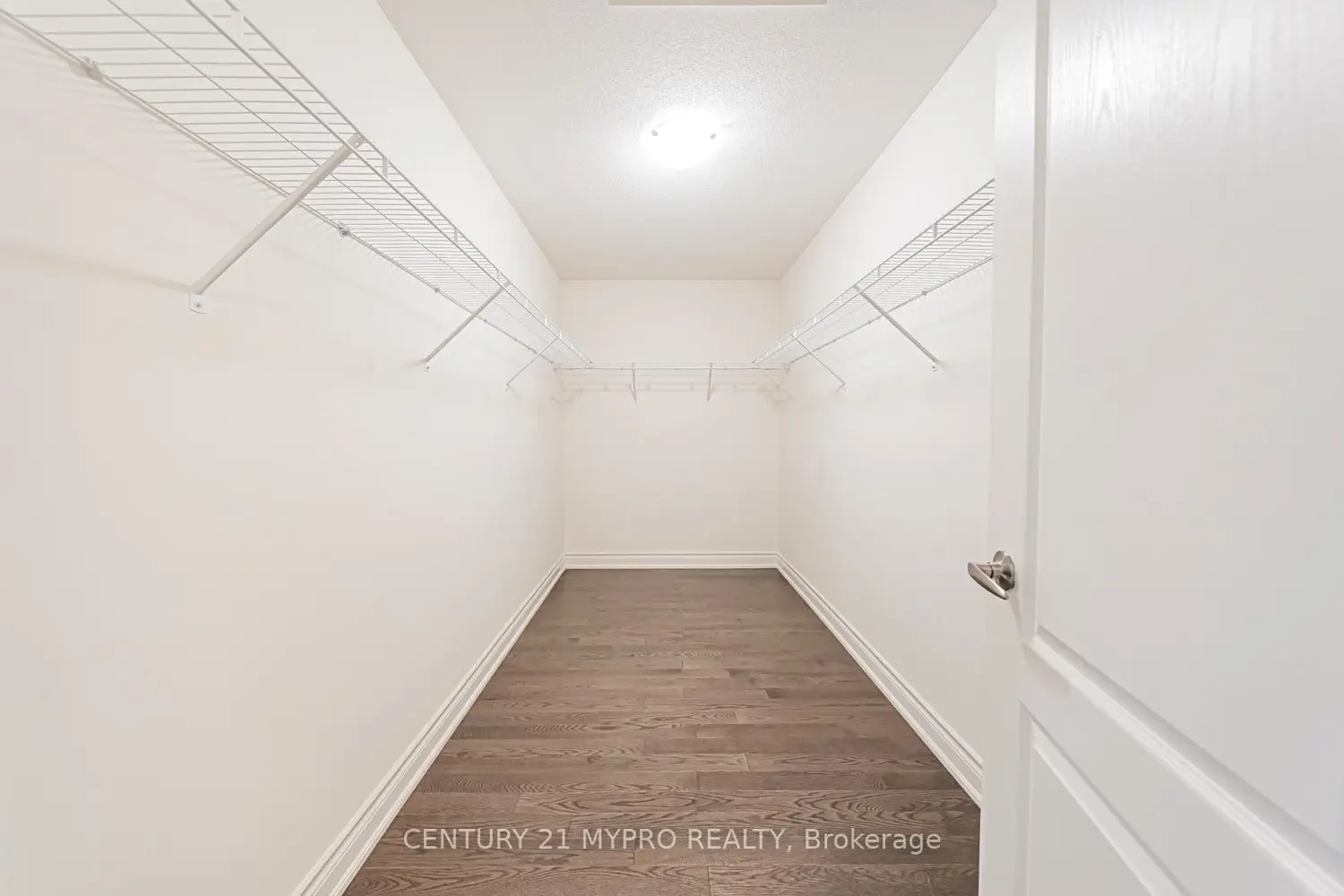 Additional image 18 of 2 Manor Hampton Street